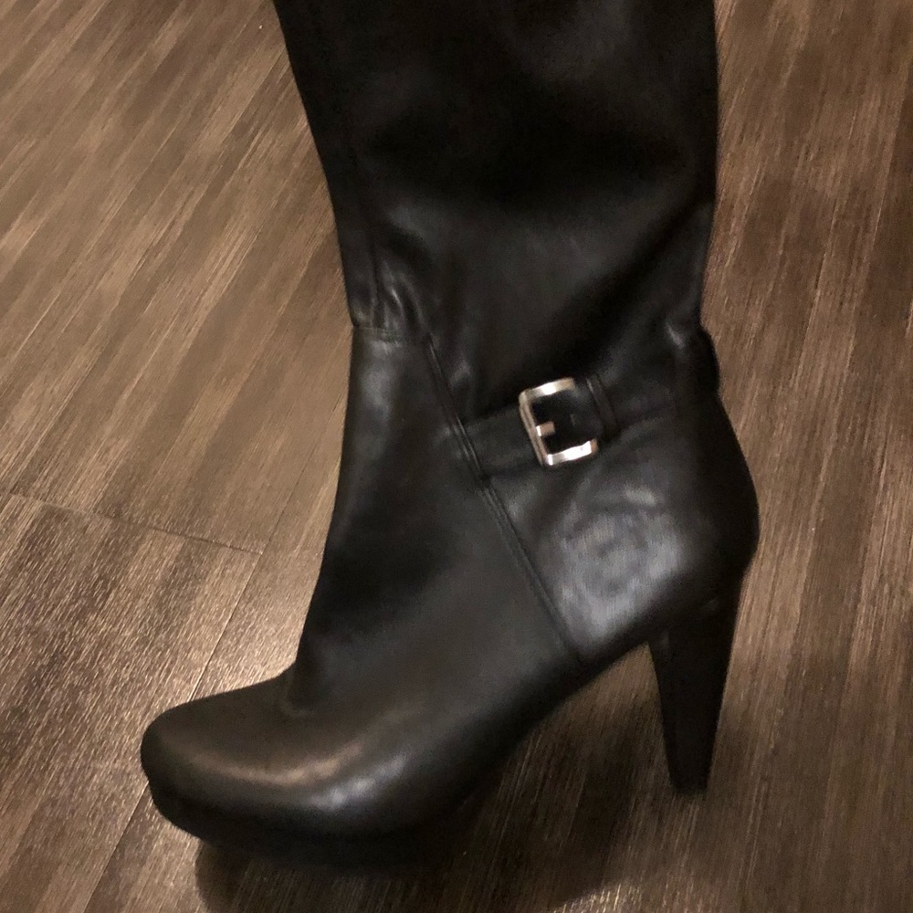 Nine West Knee High Boots. Size 7.5